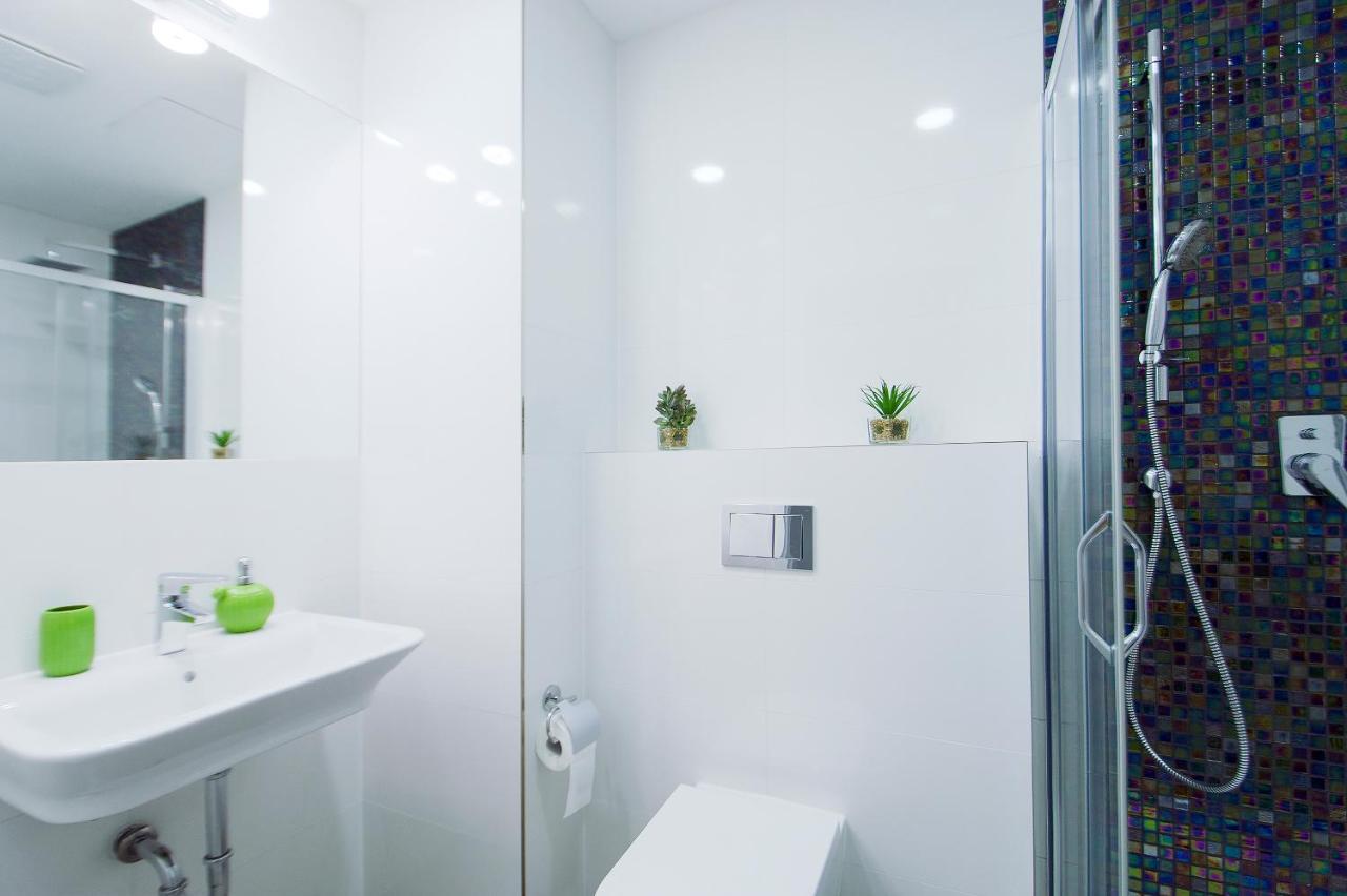 Modern Apartment Spanelska Prague Exterior photo